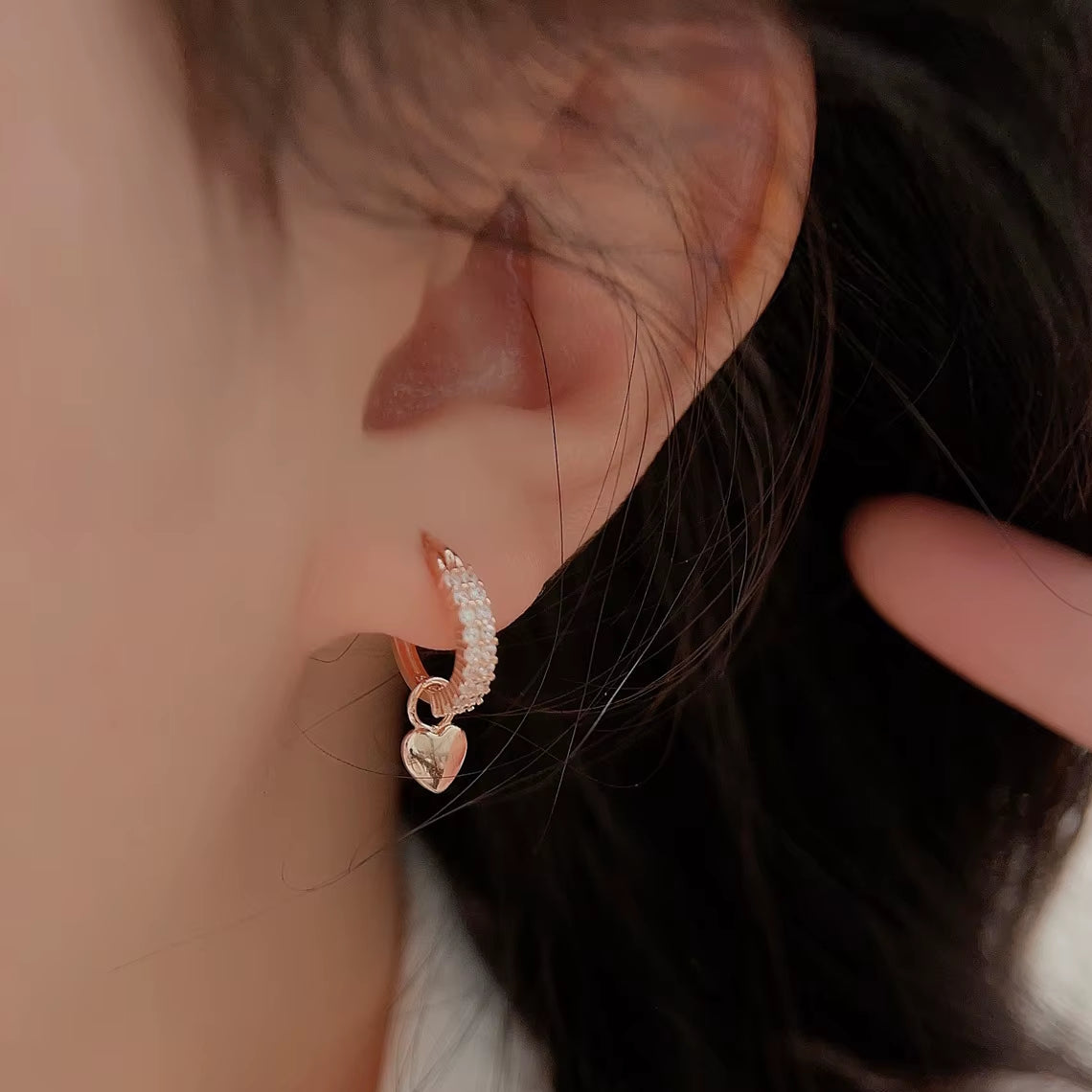 100% S925 Sterling Silver Hot Selling Jewelry Heart-Shaped Zircon Earrings Fashionable and High-Quality Party Earrings for Women