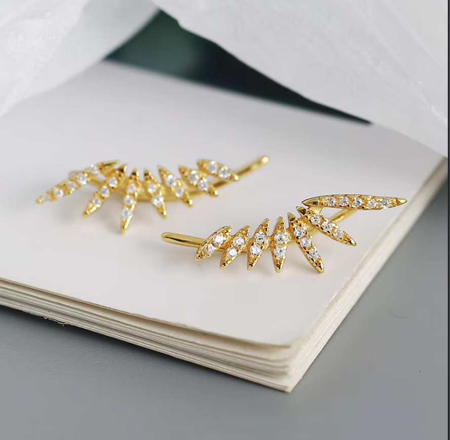 Auralis™ Pavé Arc Stud Earrings