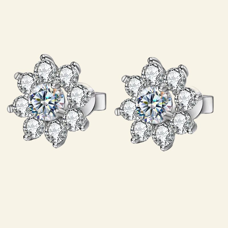 Clairis Bloom™ 0.5CT Moissanite Flower Stud Earrings - AMORÉLUX