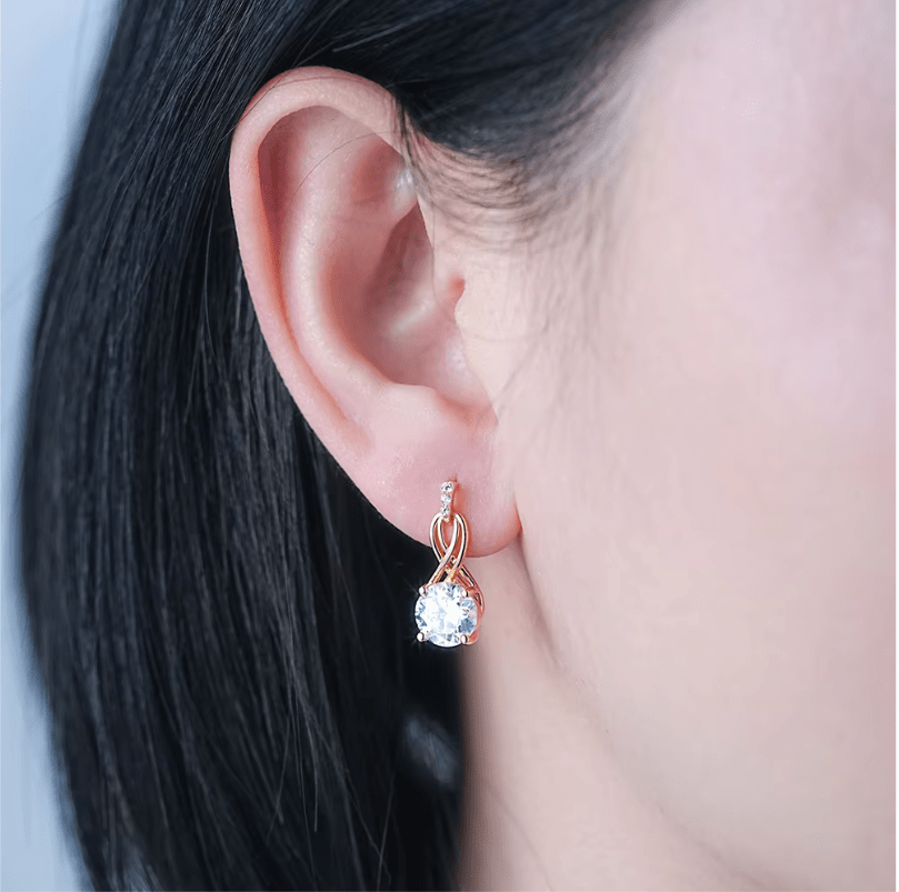 Éloria Twist™ 2CT Moissanite Drop Hoop Earrings - AMORÉLUX