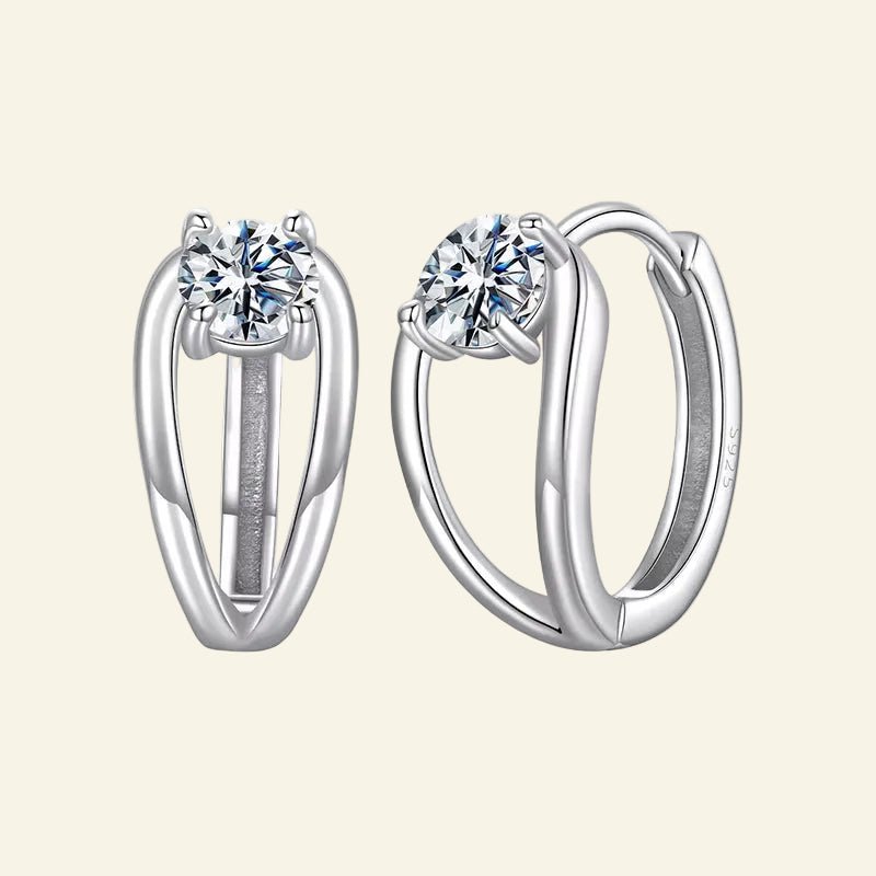 Lunéa™ Solitaire Moissanite Huggie Earrings - AMORÉLUX