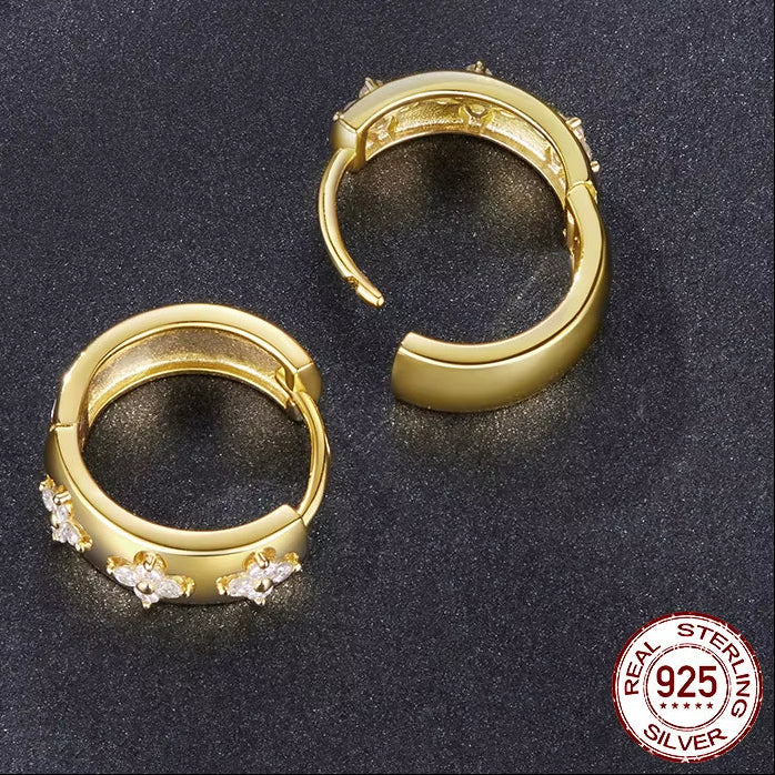 Four-Leaf Clover Moissanite Huggies Earrings 925 Sterling Silver Flower Hypoallergenic Jewelry for Women Lucky Gift