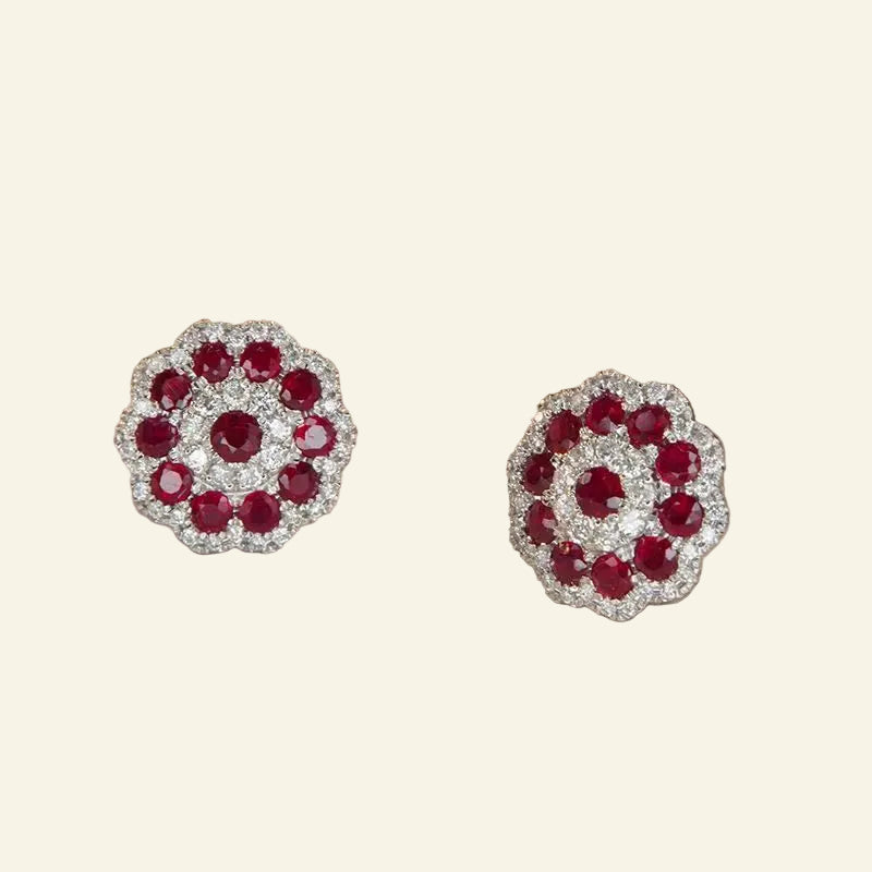 Dazzling Exquisite Vintage Ruby Flower Earrings for Women 925 Silver Red Showy Snowflake Earings Stud Suitable for Daily Jewelry