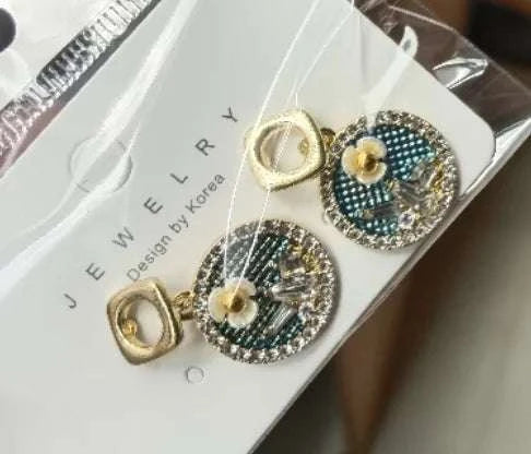 Vintage Resin Geometric