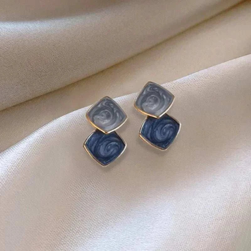 Vintage Resin Geometric