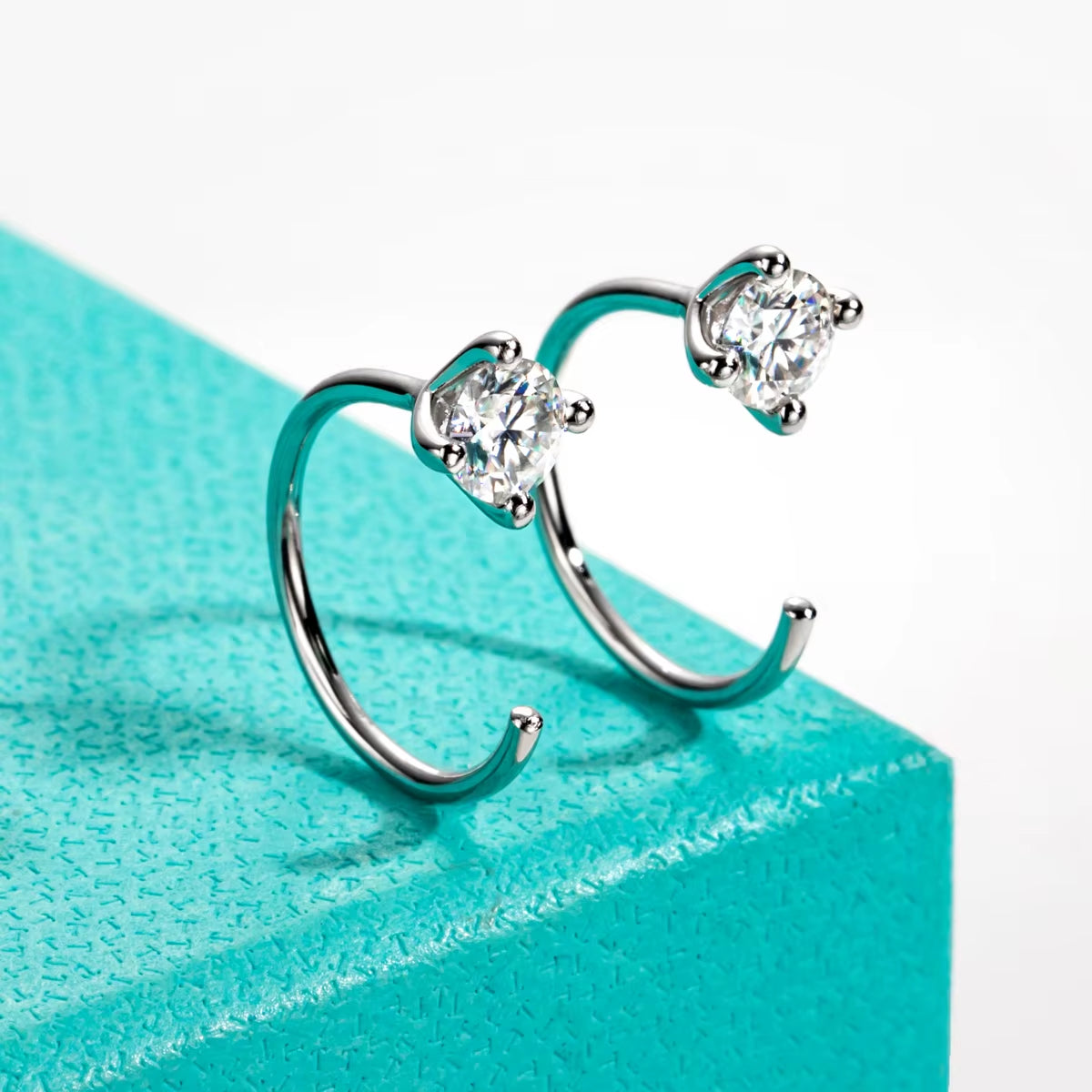 Anujewel 4Mm D Color Moissanites Classic Hoop Earrings for Women 925 Sterling Silver Jewelry 18K Gold Plated Earring Wholesale