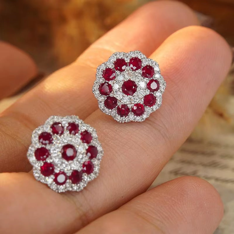 Dazzling Exquisite Vintage Ruby Flower Earrings for Women 925 Silver Red Showy Snowflake Earings Stud Suitable for Daily Jewelry
