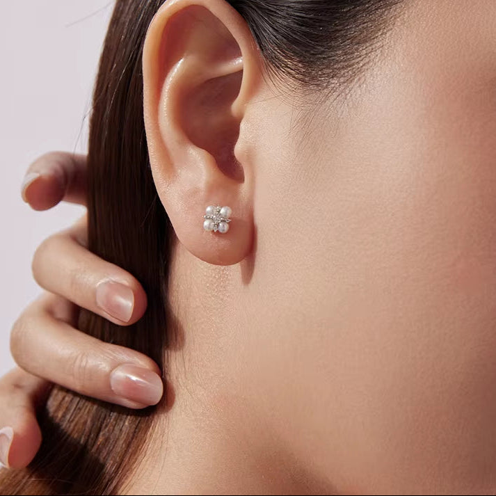 Four-Leaf Clover Moissanite Earrings, Natural Freshwater Pearls round Cut Lab Created Diamond Wedding Stud Earrings S925