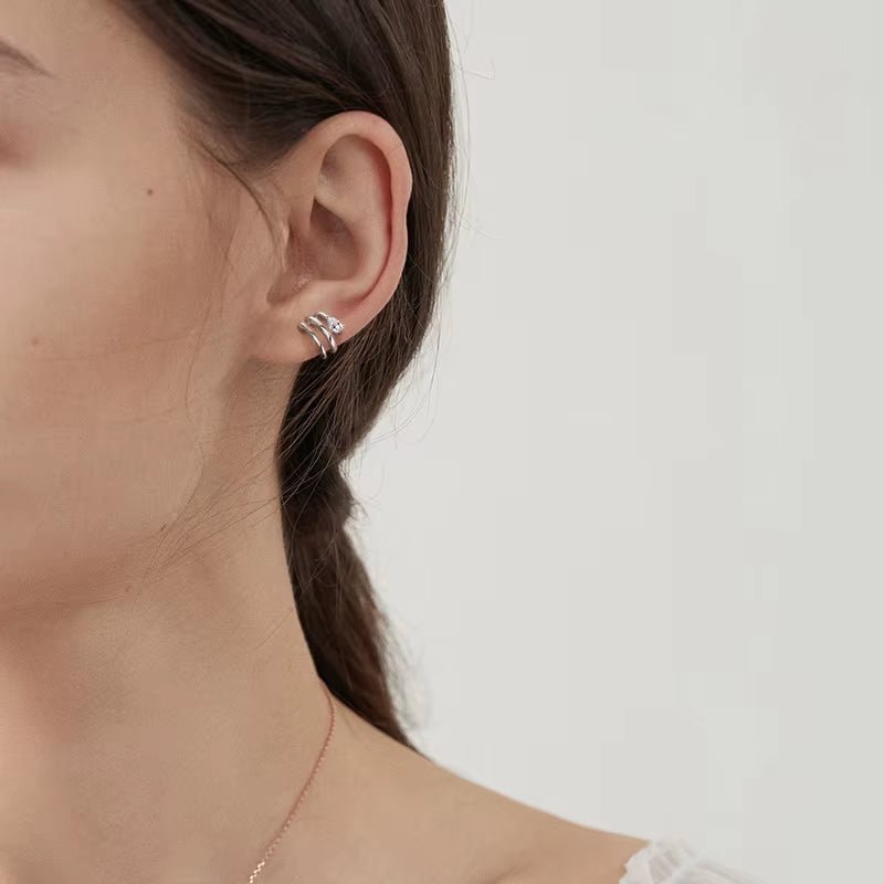Élan Pear™ Moissanite Clip Hoop Earrings - AMORÉLUX