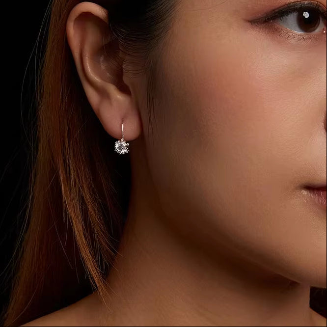 Platinum Plated Moissanite Flower Earrings for Women, round Cut Lab Diamond 925 Sterling Silver Hypoallergenic Earrings