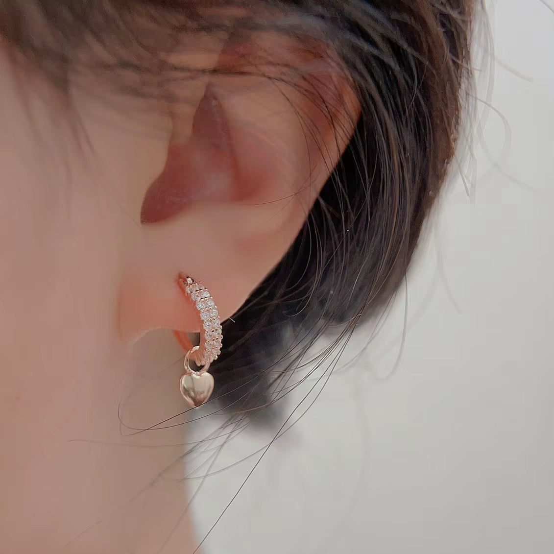 100% S925 Sterling Silver Hot Selling Jewelry Heart-Shaped Zircon Earrings Fashionable and High-Quality Party Earrings for Women