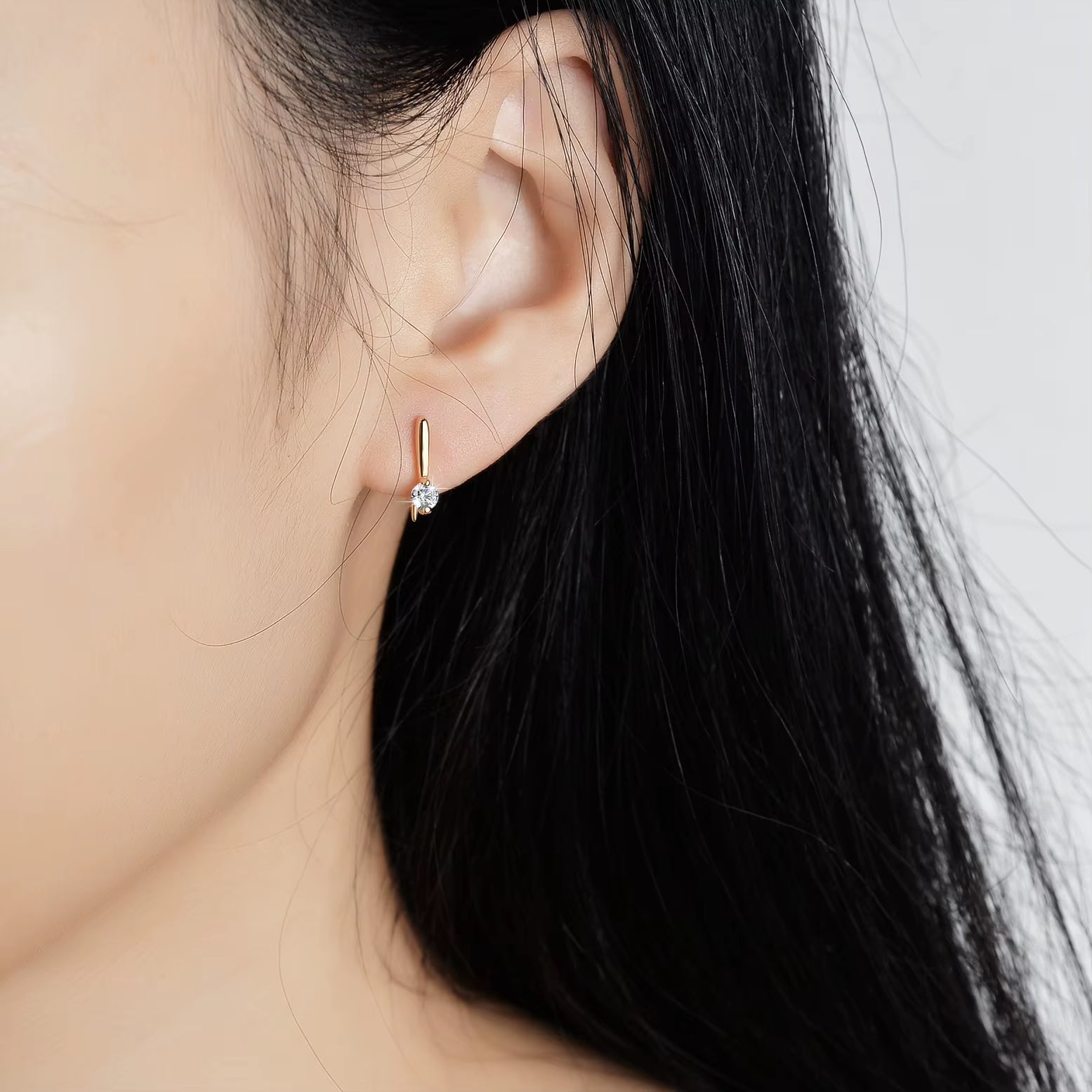 Solivane™ Moissanite Drop Hook Earrings - AMORÉLUX